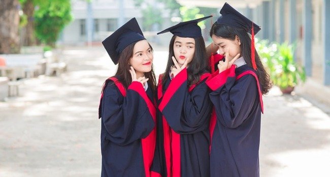 1500+ College Girls WhatsApp Group Links 2024